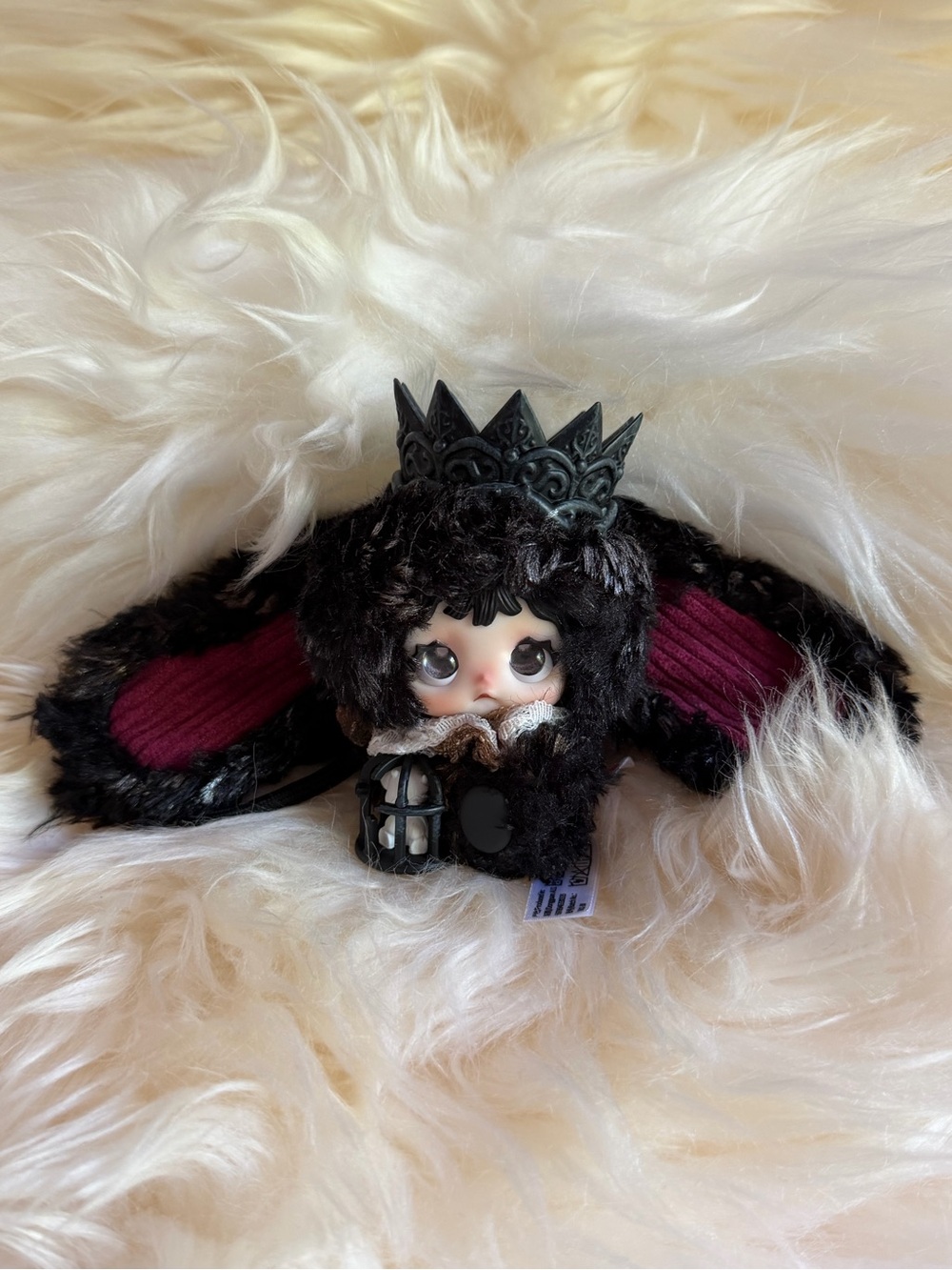 NIB Nommi x Heymi The Entwined Fate Secret Lacerust
Popmart bag charm